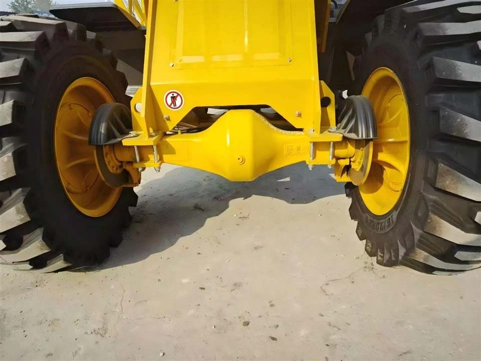 Heavy‑Duty Grabbing Loader Tire Grapple Loader For Waste Recycling Workshop Heavy‑Duty Grabbing Loader Tire Grapple Loader For Waste Recycling Workshop